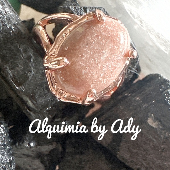 Peach moonstone rose gold Victorian gem ring - Picture 1 of 3